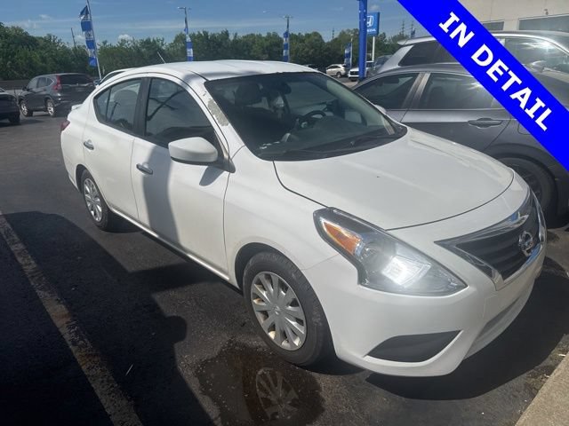 Used 2017 Nissan Versa SV FWD image 1