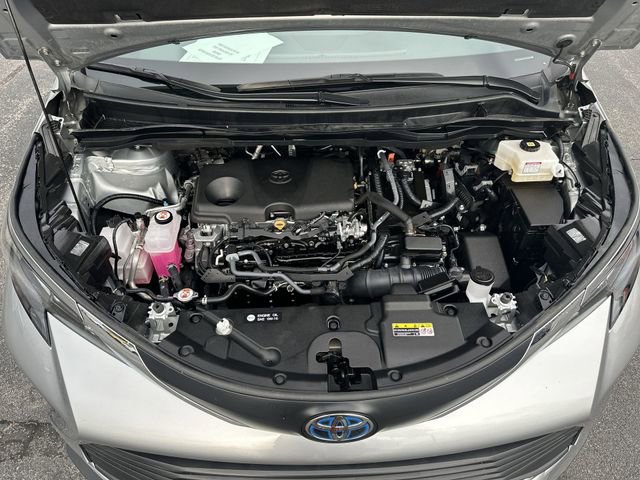 Used 2024 Toyota Sienna XLE image 36