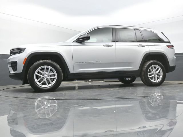 New 2026 Jeep Grand Cherokee Laredo AWD/4WD image 39