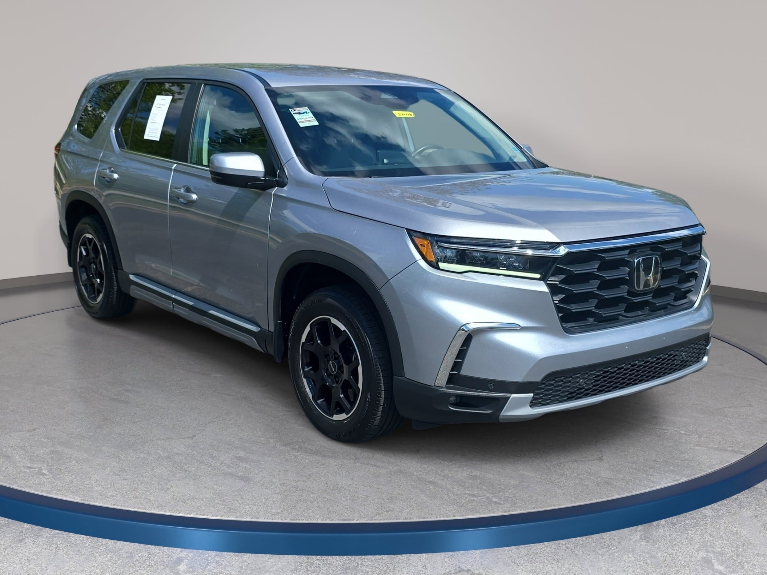 Used 2025 Honda Pilot EX-L image 3