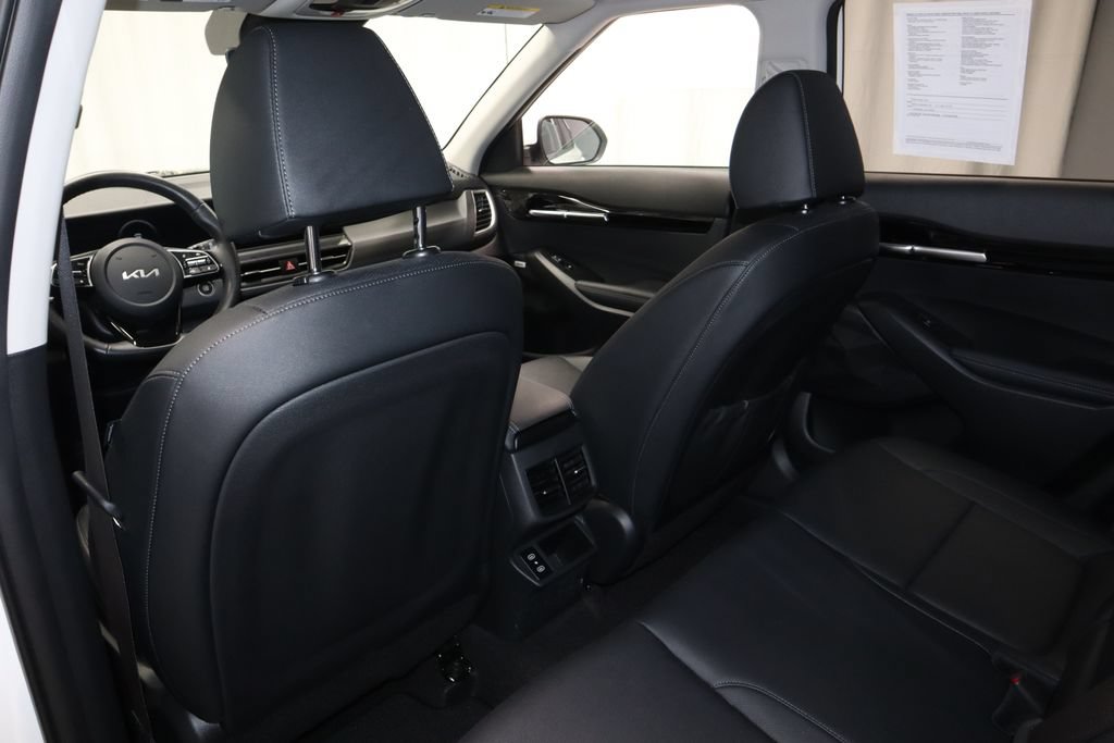 Used 2025 Kia Seltos SX w/ SX Sunroof Package AWD/4WD image 22