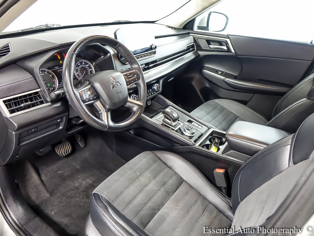Used 2024 Mitsubishi Outlander SE AWD/4WD image 10