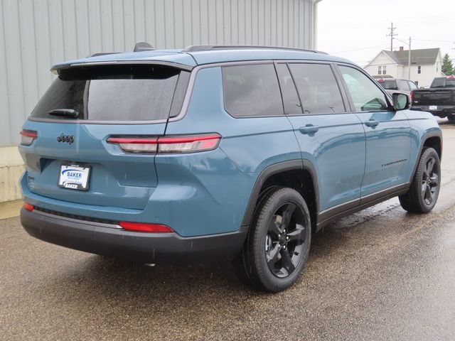 New 2026 Jeep Grand Cherokee L Limited w/ Limited Altitude Package AWD/4WD image 3
