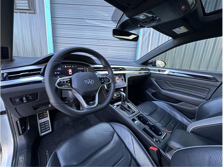 Used 2021 Volkswagen Arteon SEL Premium image 2