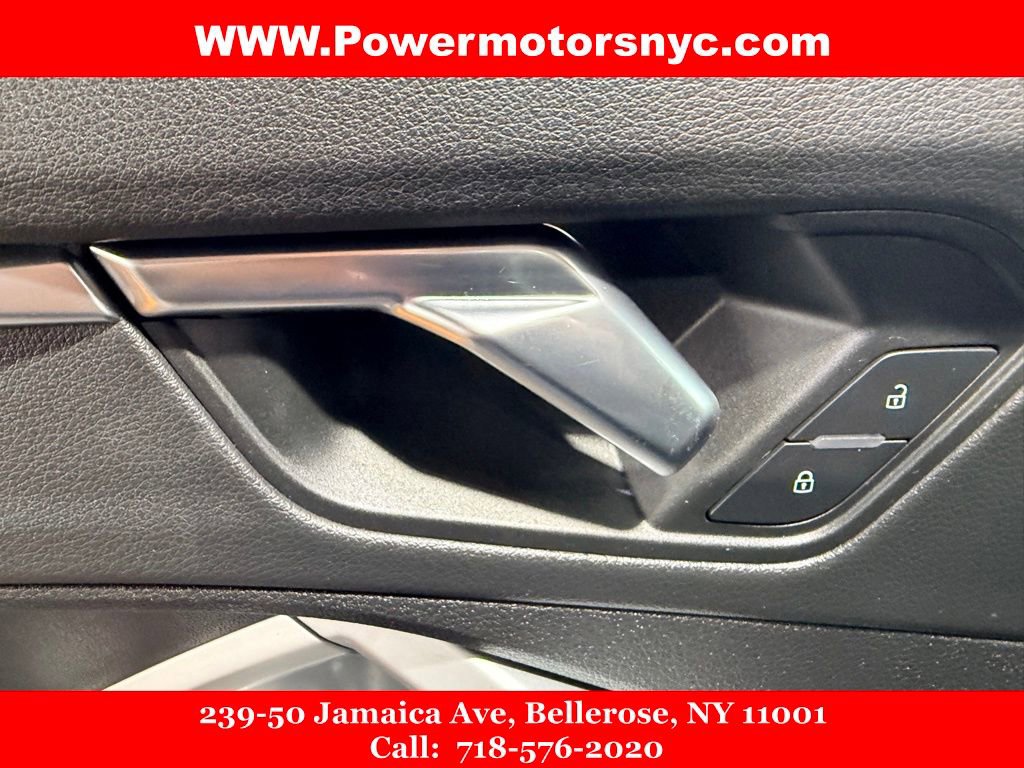 Used 2020 Audi Q3 2.0T Premium Plus w/ Premium Plus Package image 38