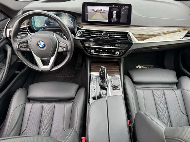 Used 2023 BMW 530e RWD image 19