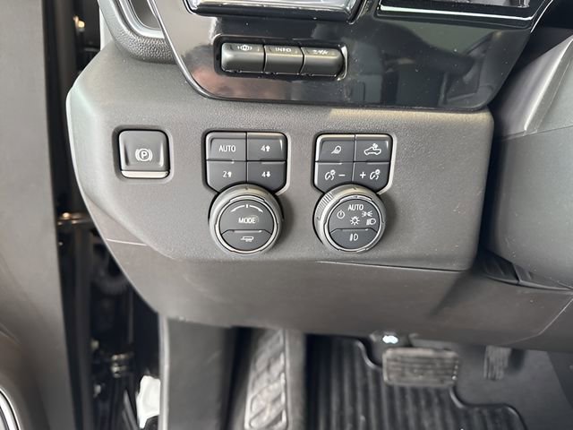 Used 2025 Chevrolet Silverado 1500 High Country w/ Technology Package image 18