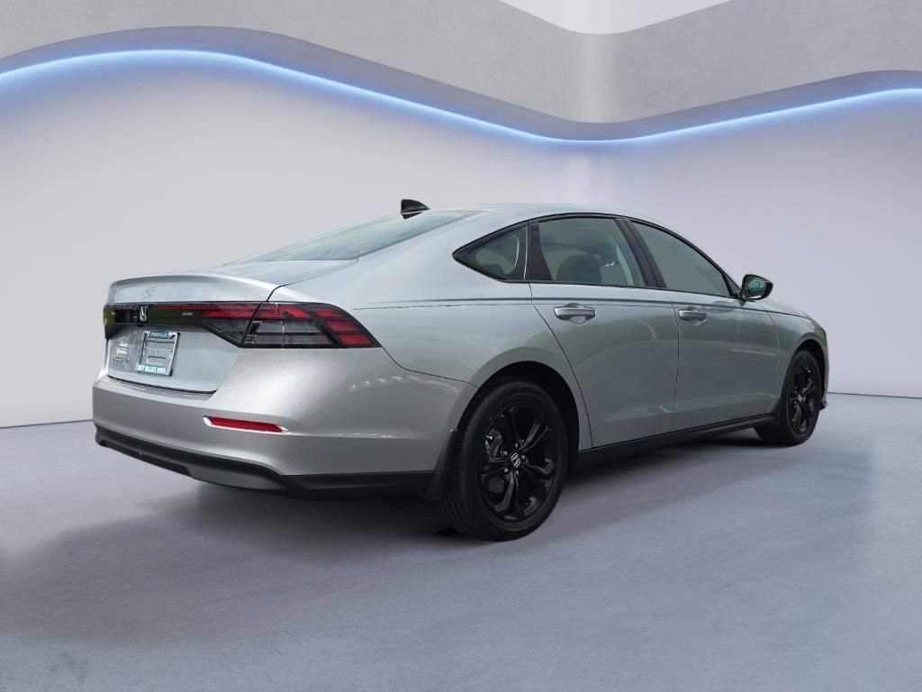 New 2025 Honda Accord SE image 6