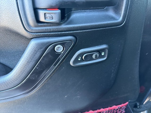 Used 2017 Jeep Wrangler Unlimited Rubicon image 17