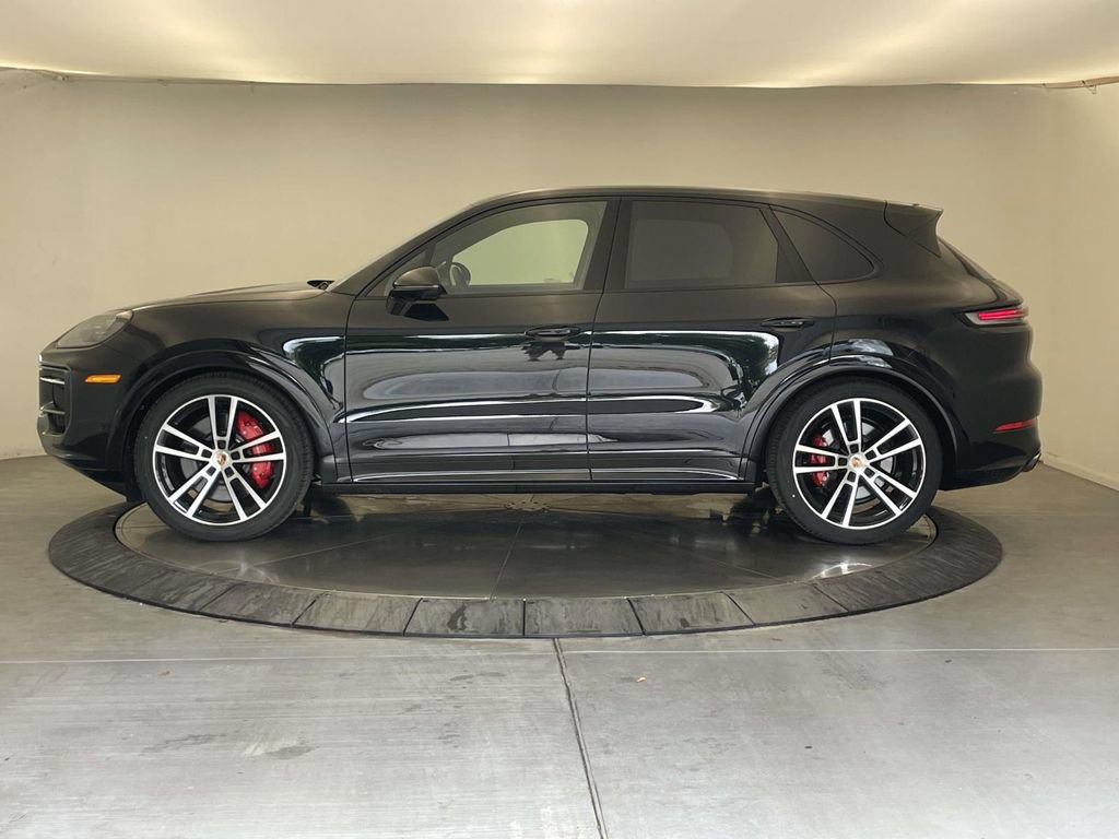 New 2026 Porsche Cayenne GTS AWD/4WD image 2