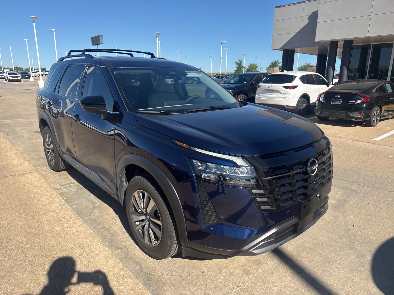 Used 2026 Nissan Pathfinder SL image 7