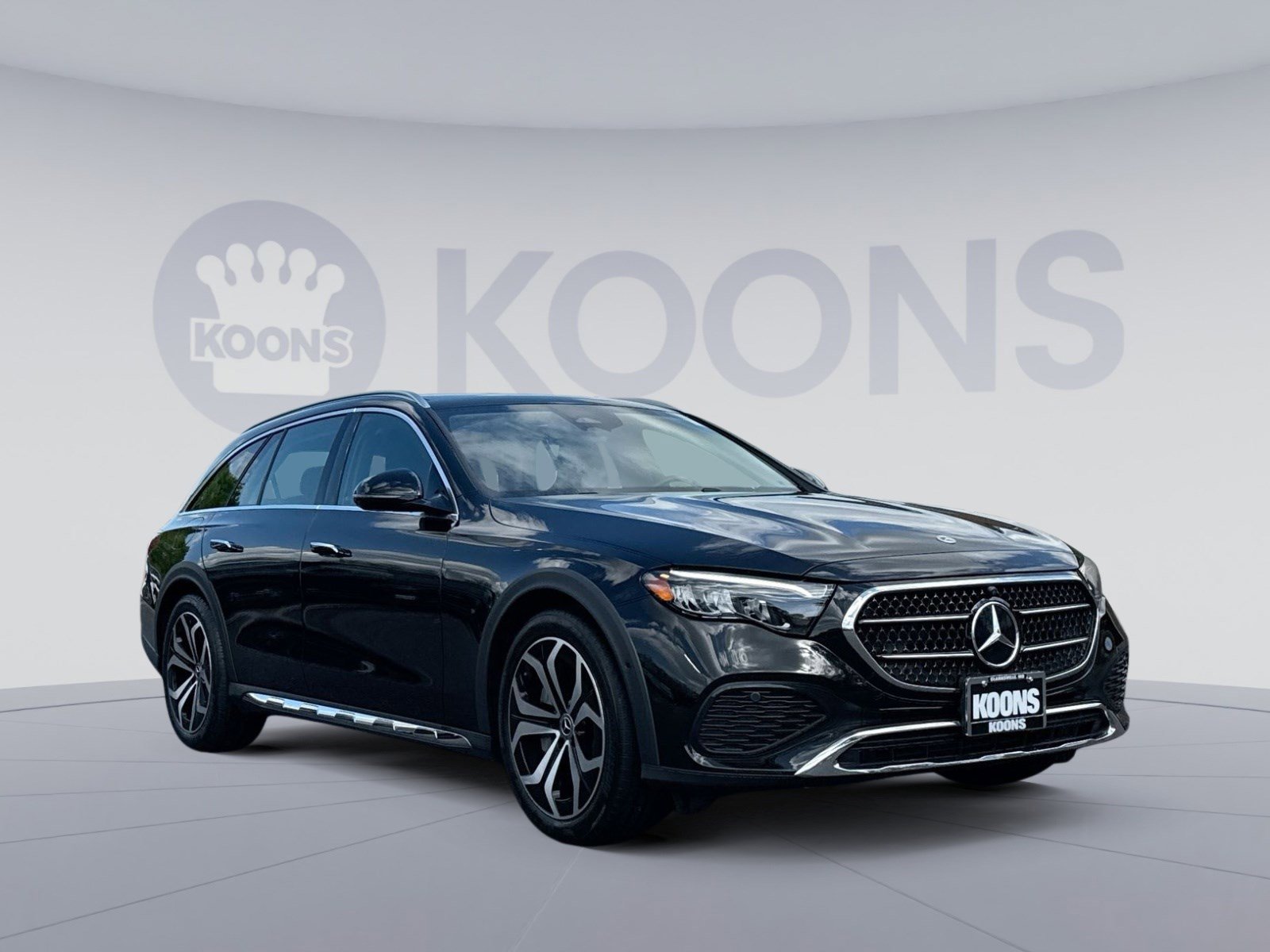 Used 2025 Mercedes-Benz E 450 4MATIC All-Terrain Wagon image 10