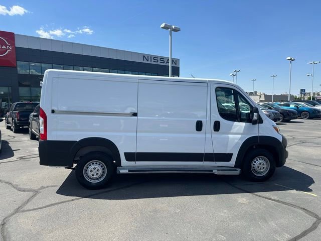 Used 2025 RAM ProMaster 2500 w/ U-Haul Equipment Group FWD image 13