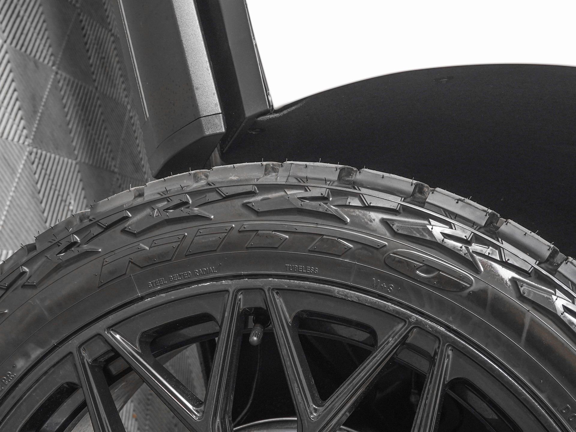 Used 2026 GMC Yukon XL AT4 Ultimate image 37