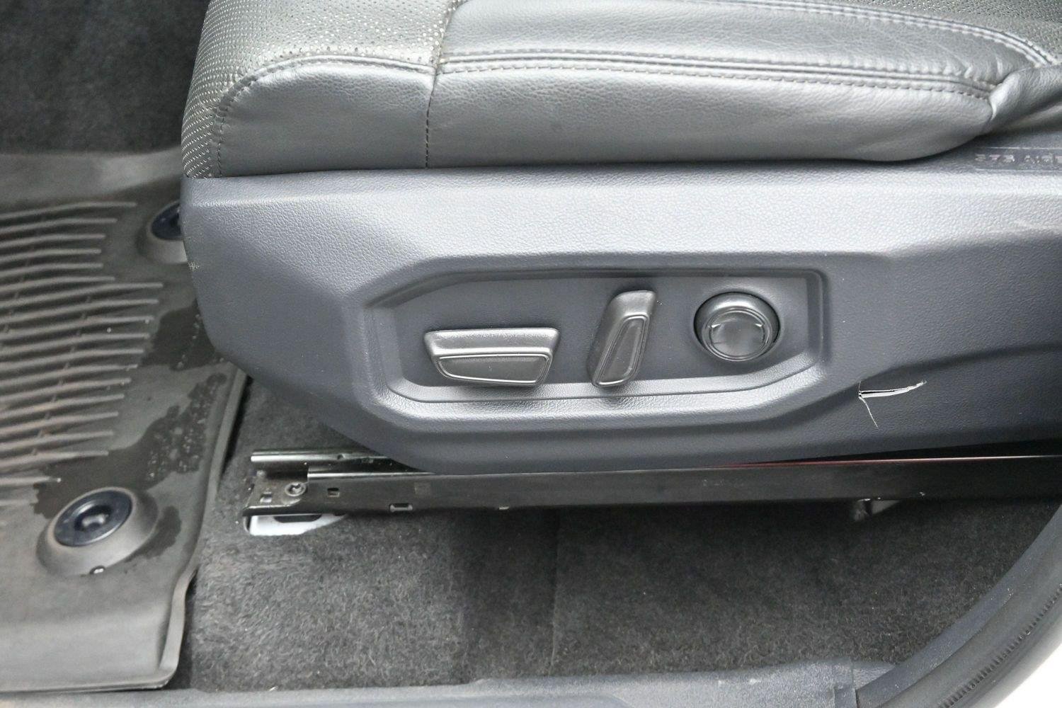 Used 2023 Toyota Tundra Limited AWD/4WD image 14