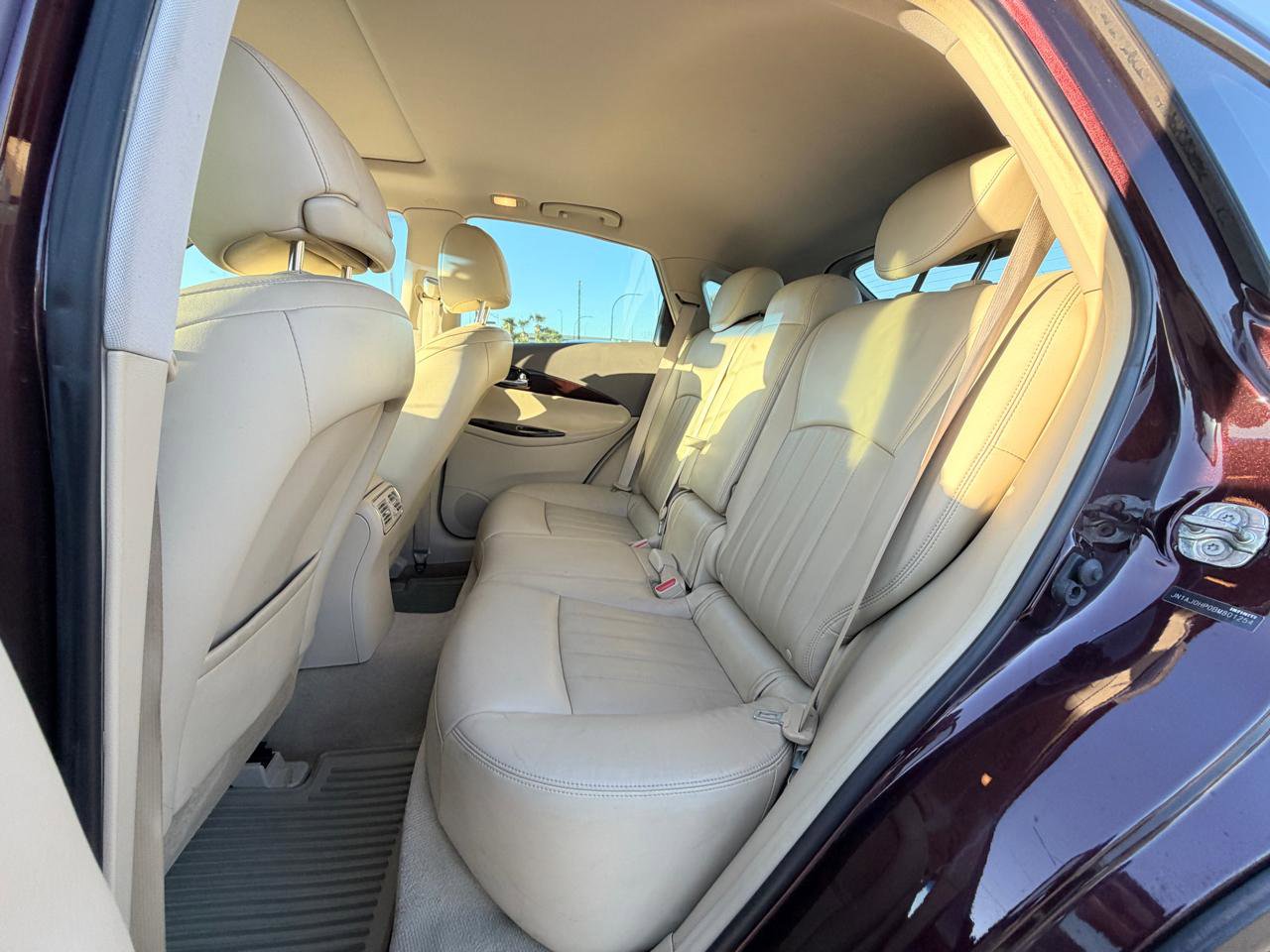 Used 2011 INFINITI EX35 Journey w/ Premium Pkg image 9