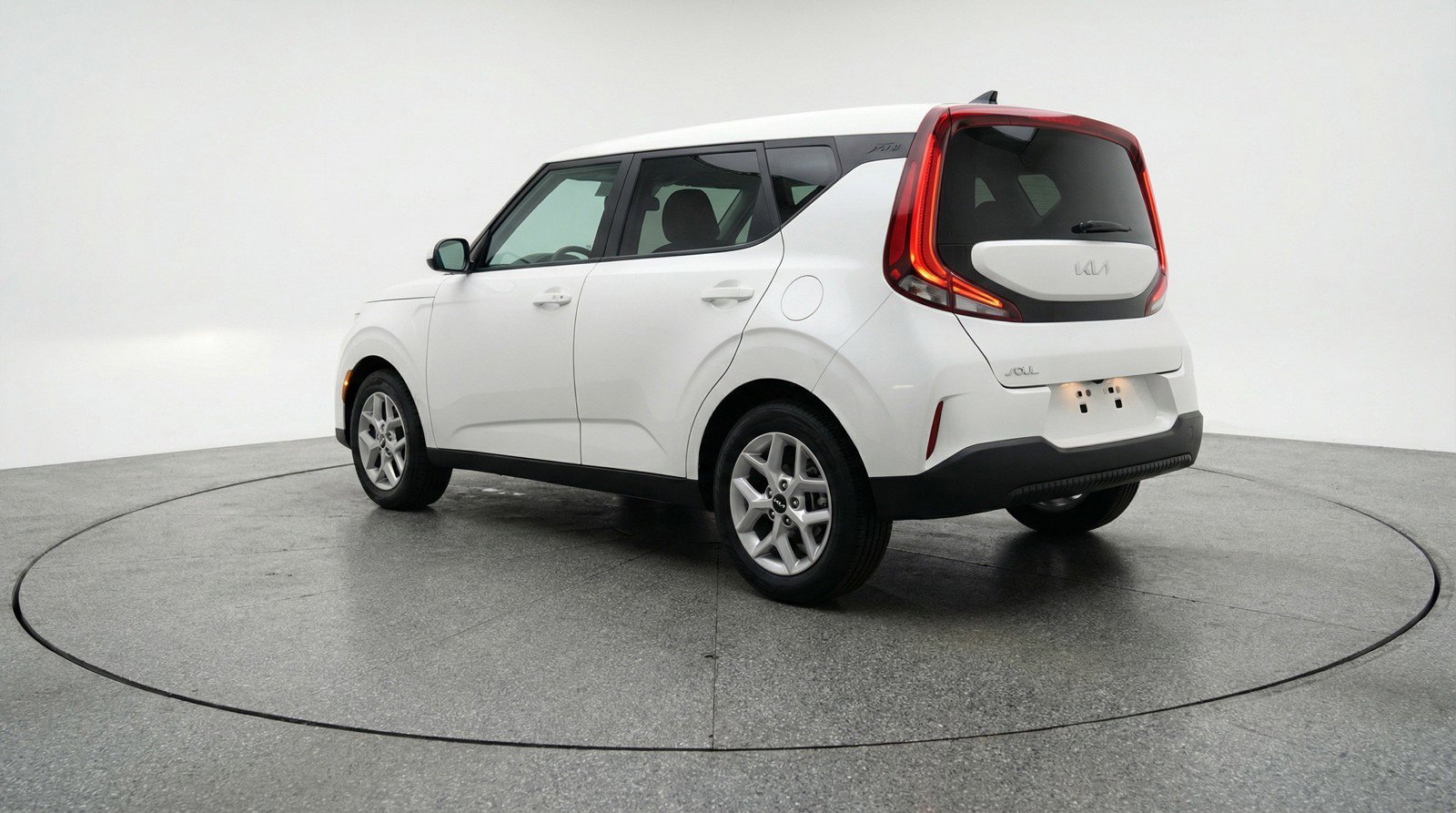 Used 2025 Kia Soul LX w/ LX Technology Package image 6