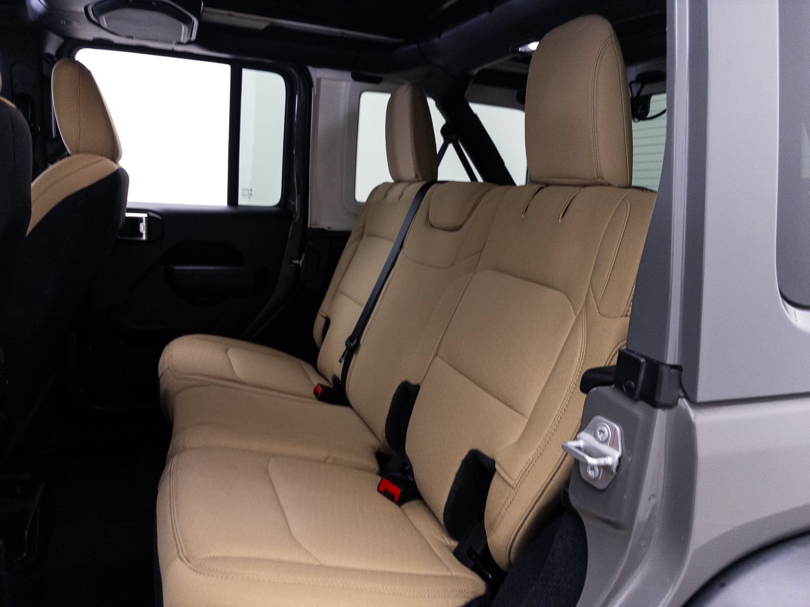 Used 2023 Jeep Wrangler Unlimited Sport w/ Sun And Sound Package AWD/4WD image 38