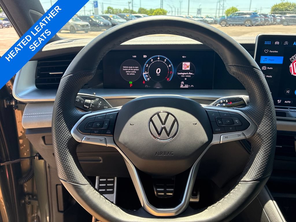 Used 2025 Volkswagen Tiguan SE R-Line AWD/4WD image 12