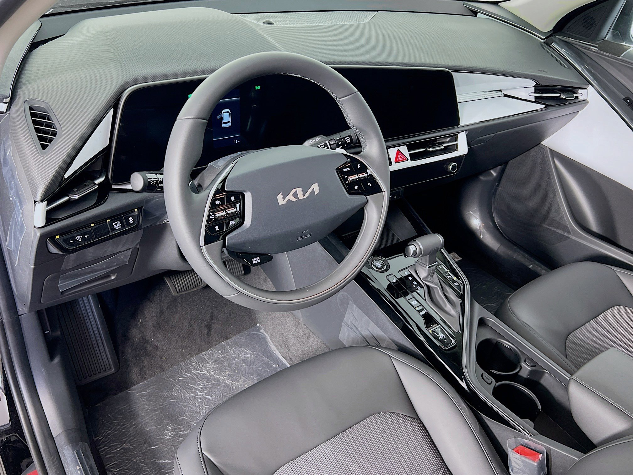 New 2025 Kia Niro EX image 7