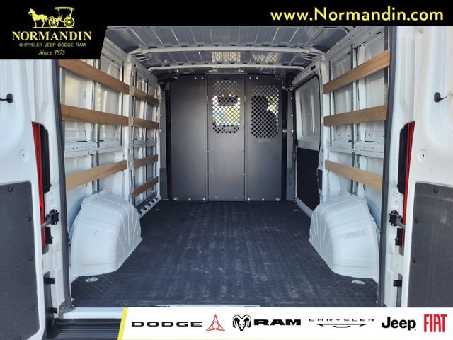 Used 2025 RAM ProMaster 2500 w/ U-Haul Equipment Group FWD image 19