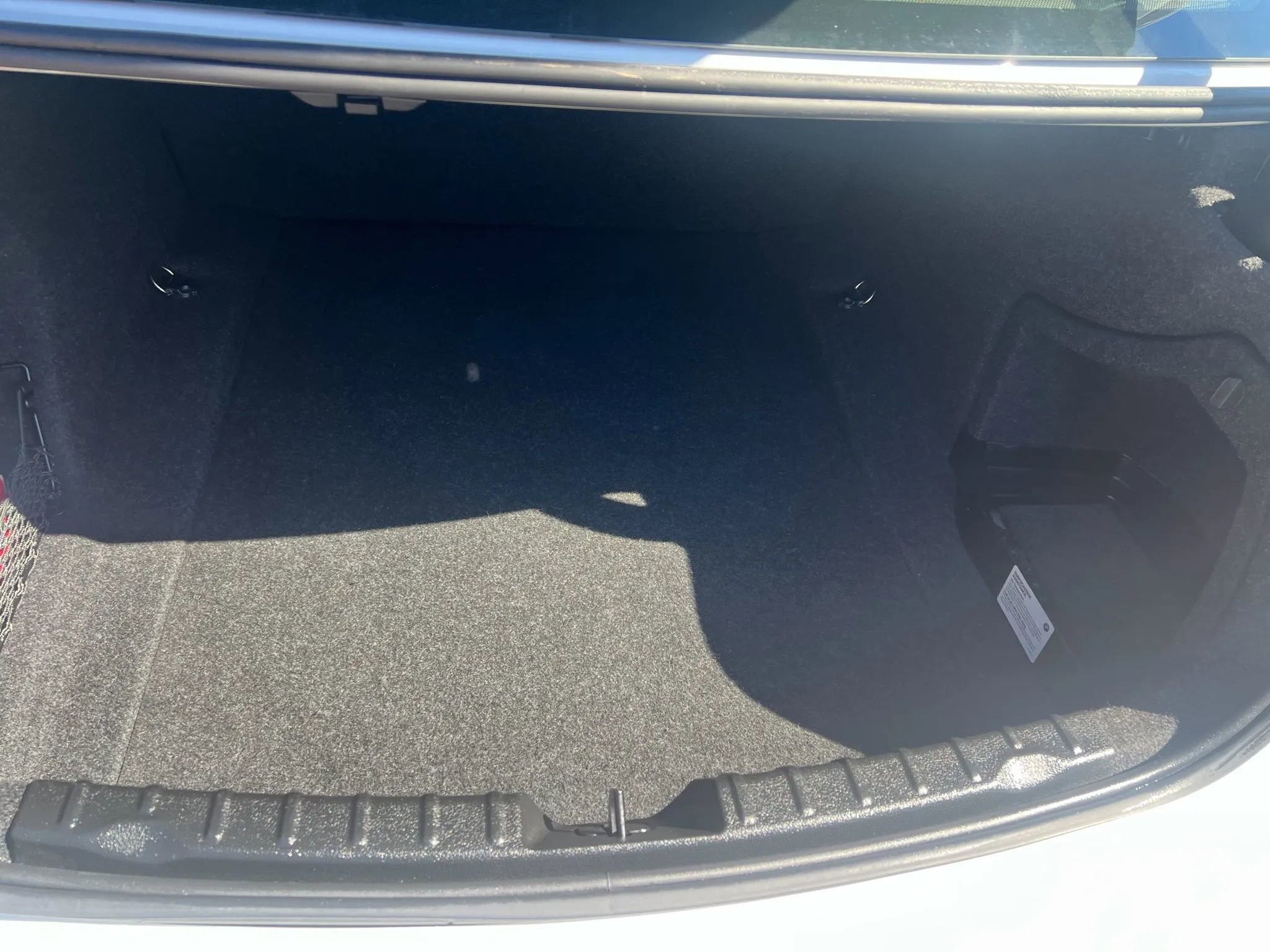 Used 2018 BMW 320i Sedan image 13