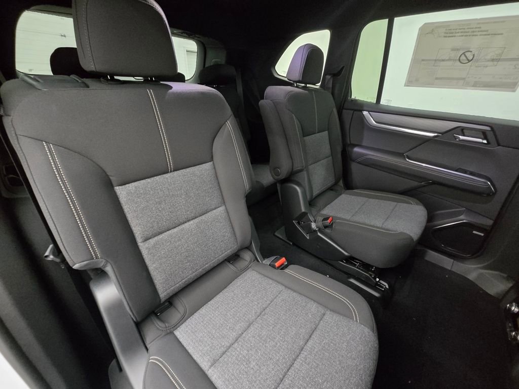 New 2026 GMC Acadia Elevation image 36