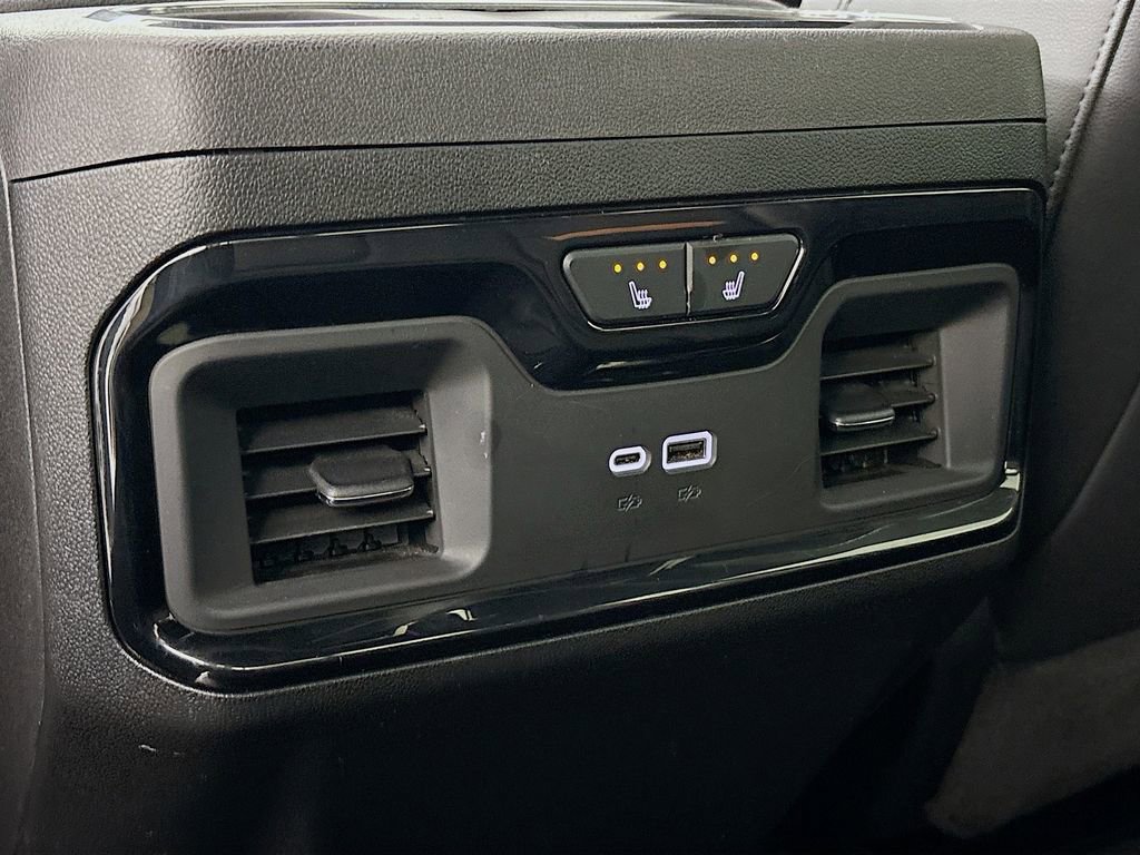 Used 2024 GMC Sierra 3500 AT4 w/ AT4 Premium Plus Package image 31