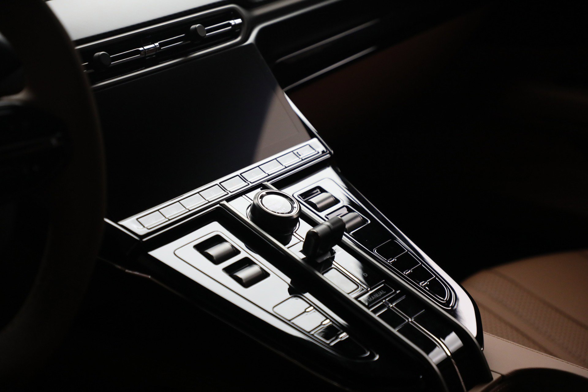 New 2026 Aston Martin V8 Vantage Coupe image 27