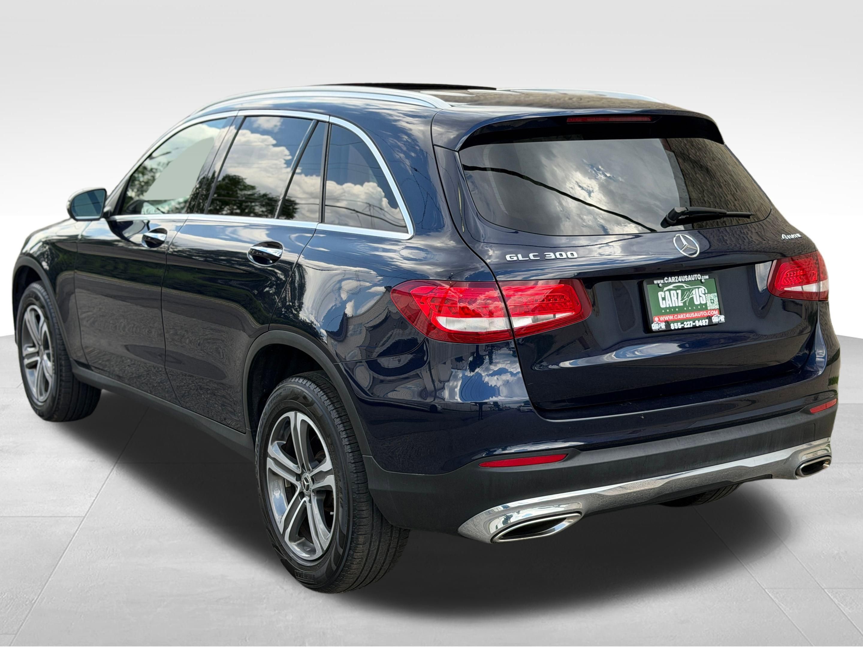 Used 2019 Mercedes-Benz GLC 300 4MATIC image 9