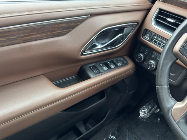 Used 2023 Chevrolet Suburban High Country w/ Premium Package 2 AWD/4WD image 36