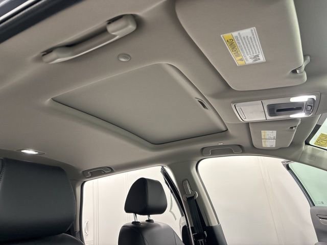 Used 2025 Honda CR-V EX-L image 18