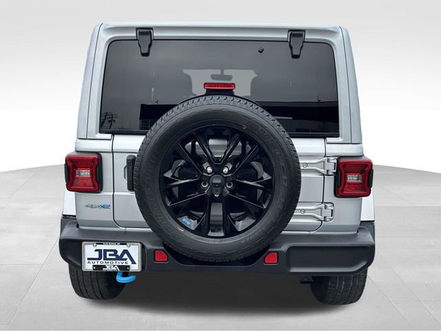 Used 2022 Jeep Wrangler Unlimited Sahara w/ Cold Weather Group image 27