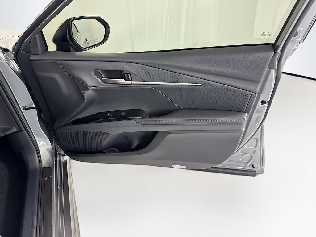 Used 2025 Toyota Camry XSE w/ Premium Package FWD image 25