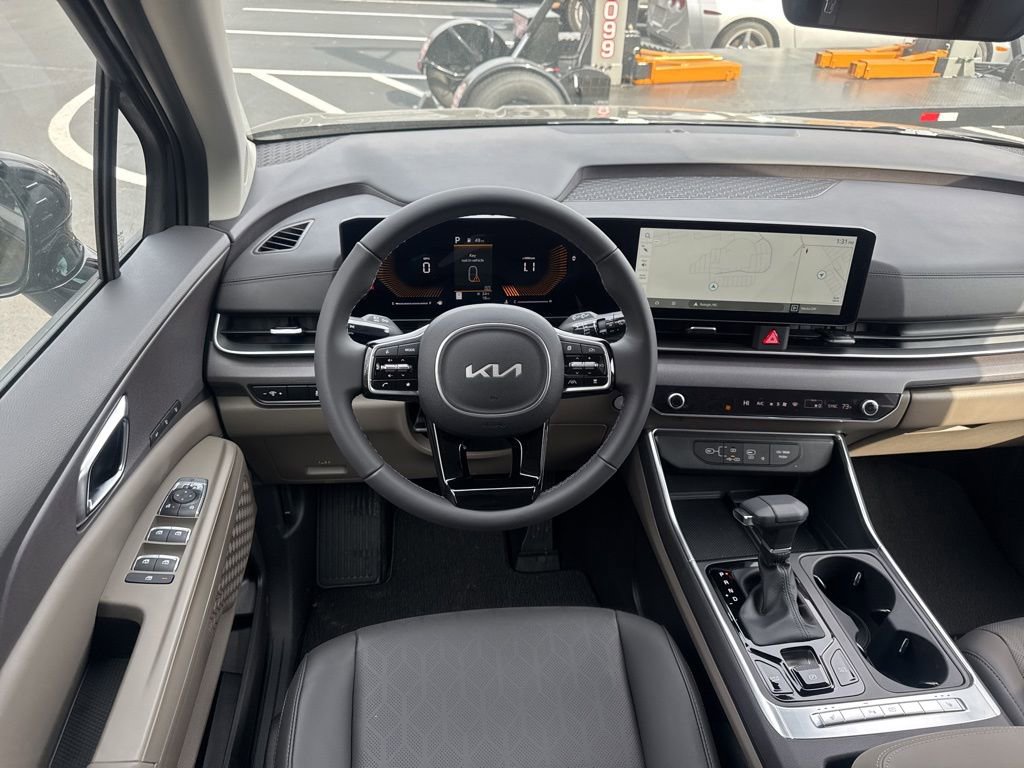 New 2026 Kia Carnival EX image 2