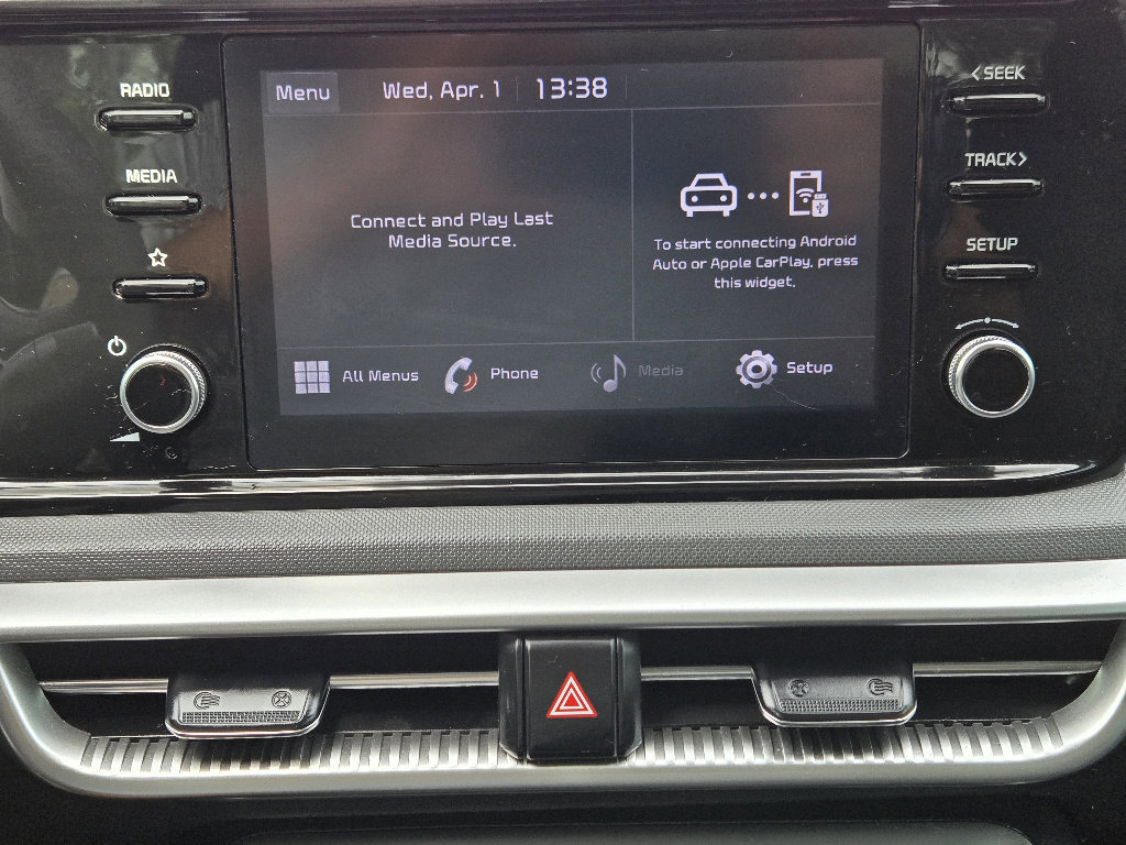 Used 2022 Kia K5 LX image 8