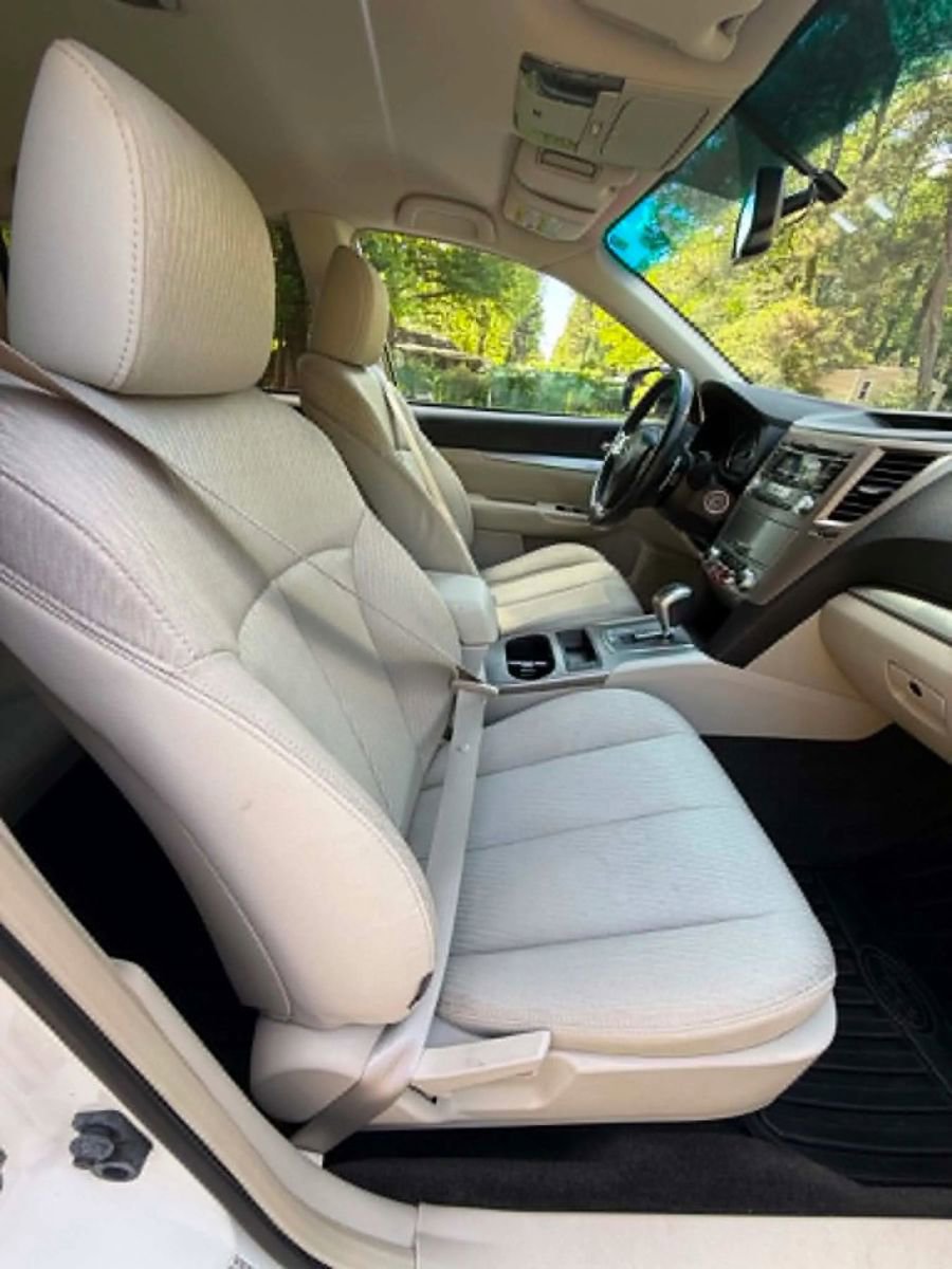 Used 2012 Subaru Outback 2.5i Premium image 11