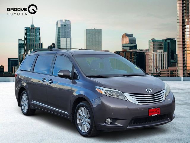 Used 2017 Toyota Sienna Limited Premium image 8