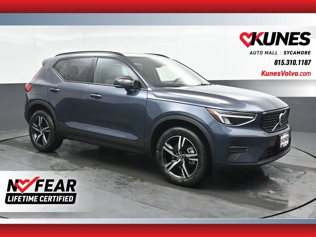 New 2026 Volvo XC40 B5 Core w/ Protection Package Premier