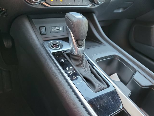 Used 2025 Nissan Sentra SV FWD image 24
