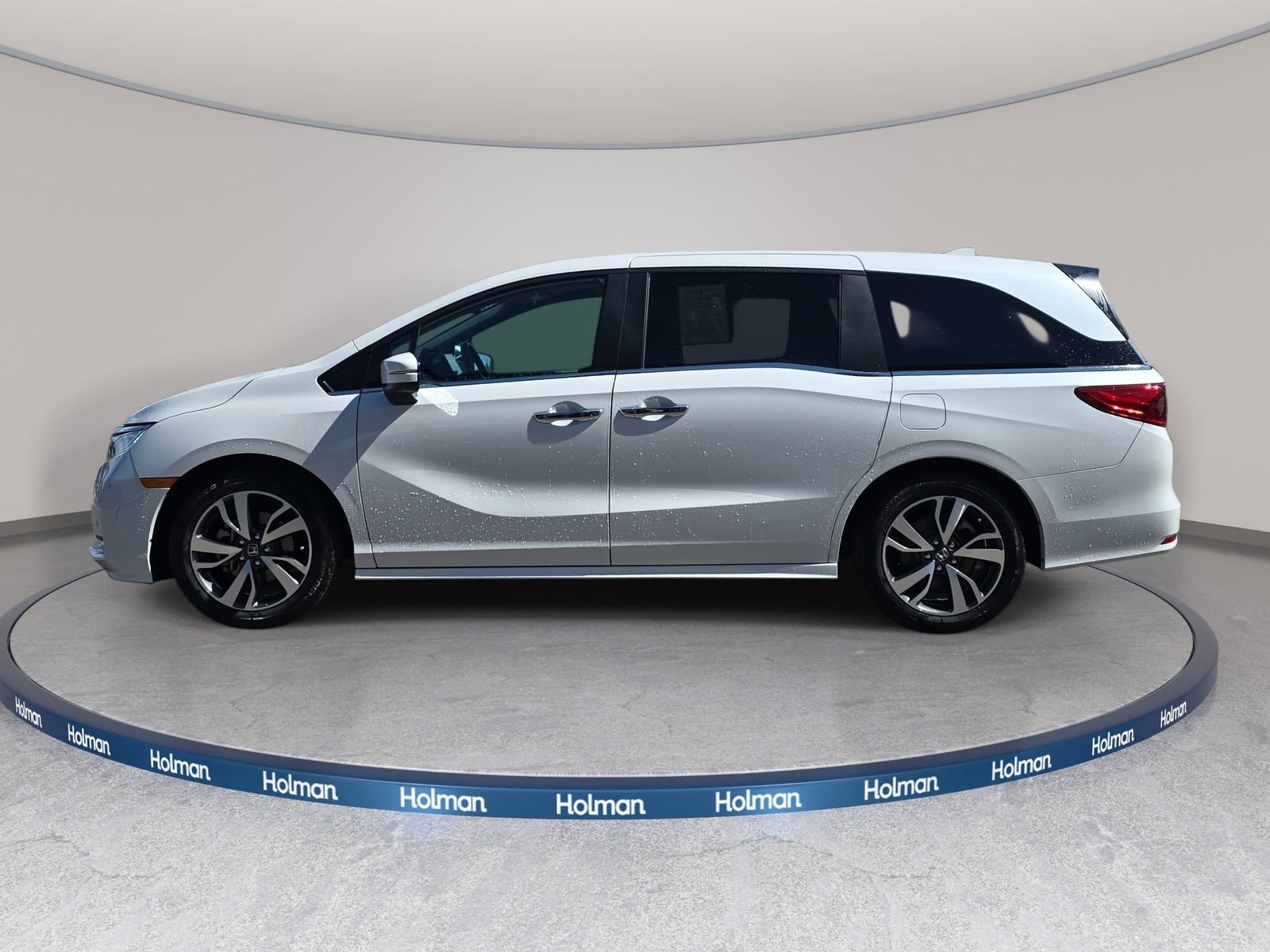 Used 2023 Honda Odyssey Touring image 9