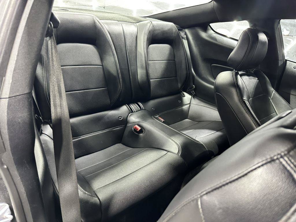 Used 2018 Ford Mustang Premium RWD image 40