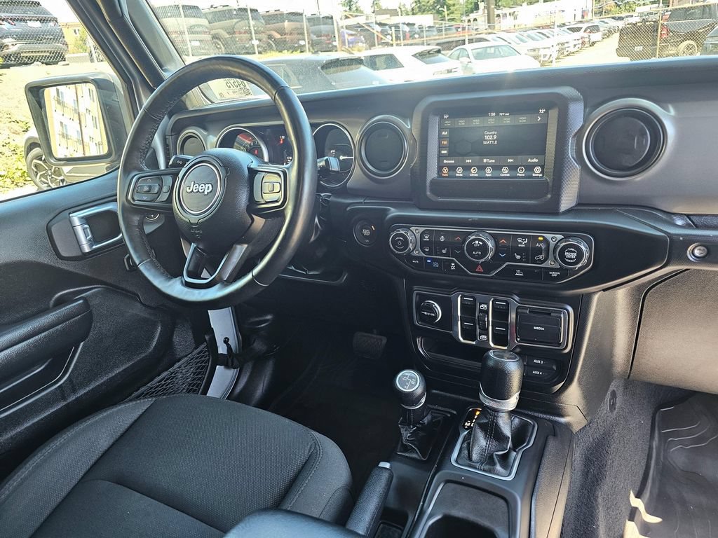 Used 2023 Jeep Wrangler Unlimited w/ Cold Weather Group AWD/4WD image 12