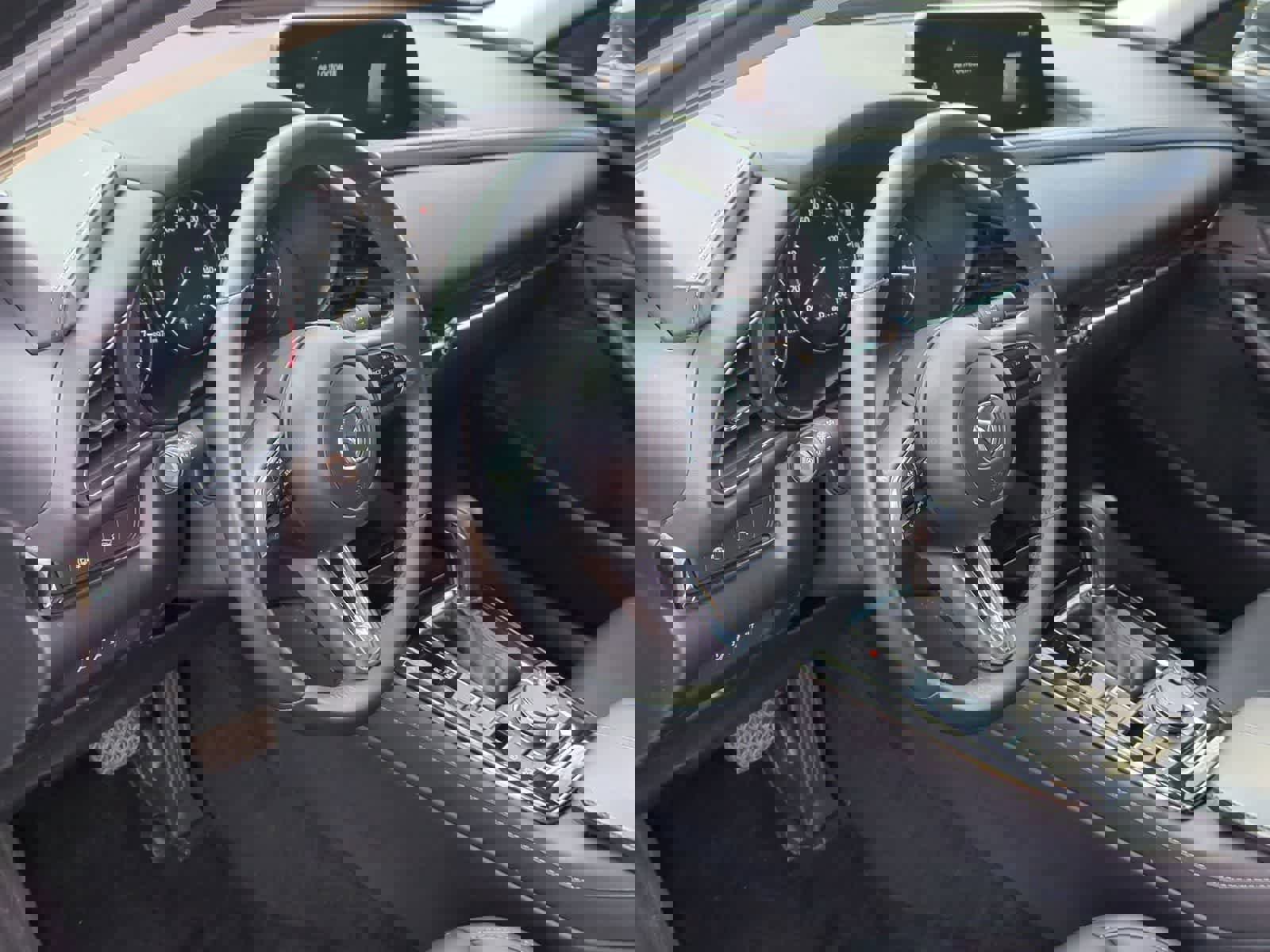 Used 2024 MAZDA CX-30 AWD 2.5 S w/ Preferred Package image 2