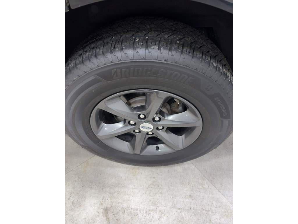 Used 2018 Ford Expedition XLT w/ Equipment Group 202A AWD/4WD image 10