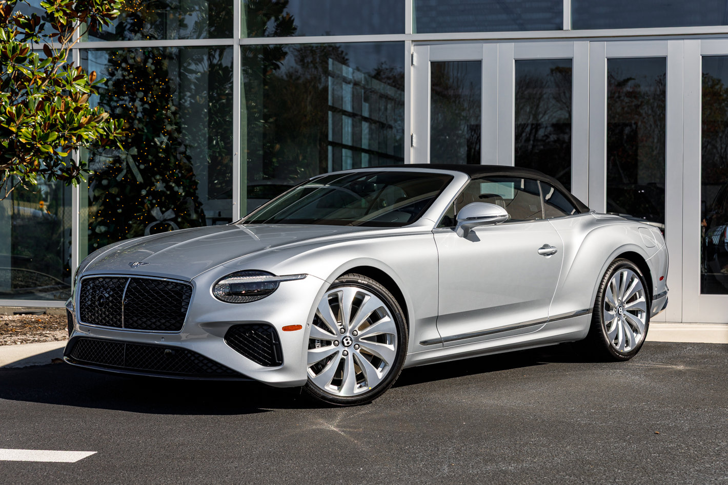 New 2026 Bentley Continental GTC image 2