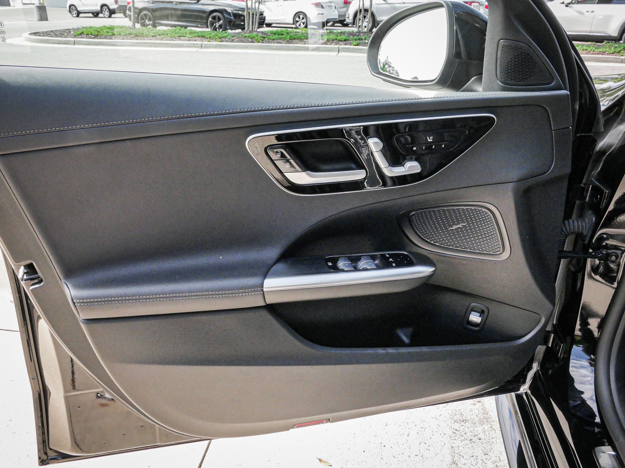 Used 2022 Mercedes-Benz C 300 4MATIC Sedan image 14