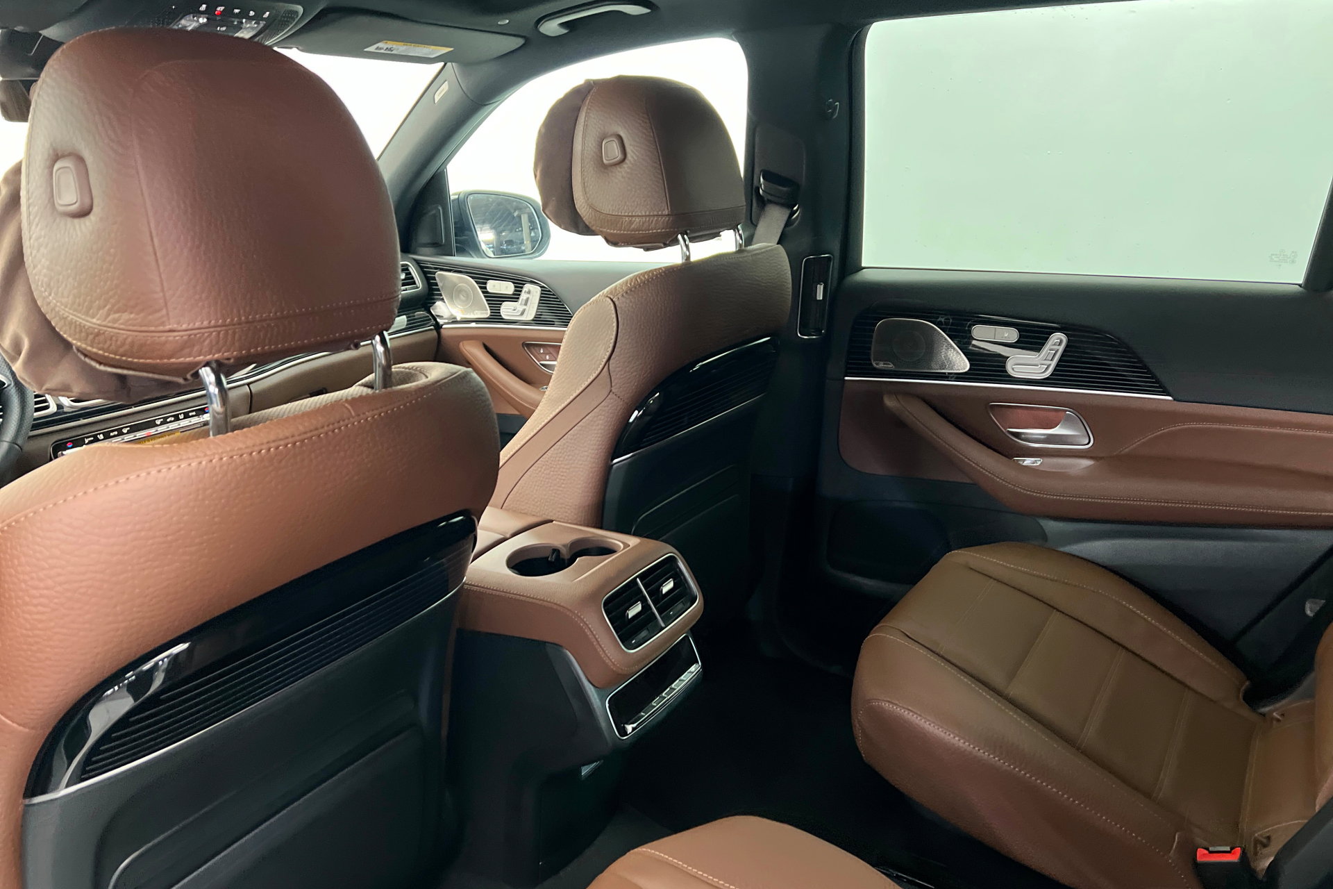 New 2026 Mercedes-Benz GLS 450 4MATIC image 21