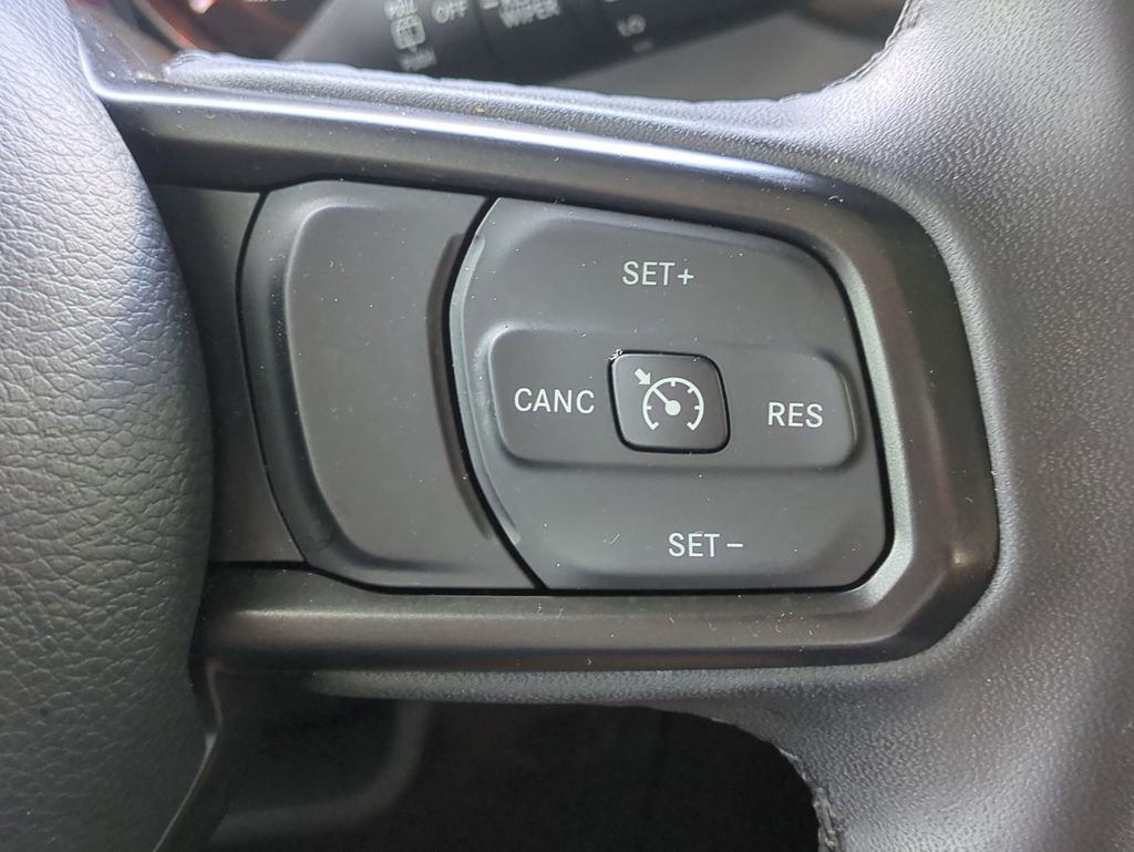 Used 2023 Jeep Wrangler Sport S image 28