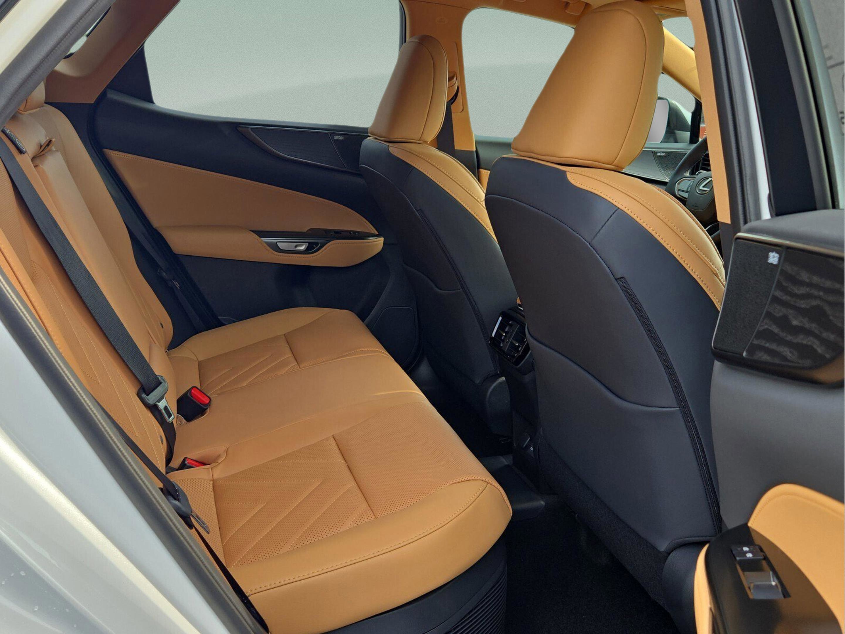 New 2025 Lexus NX 450h+ AWD w/ Luxury Package image 10